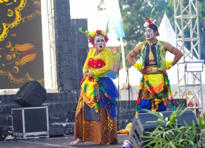 FESTIVAL OLAHRAGA TRADISIONAL